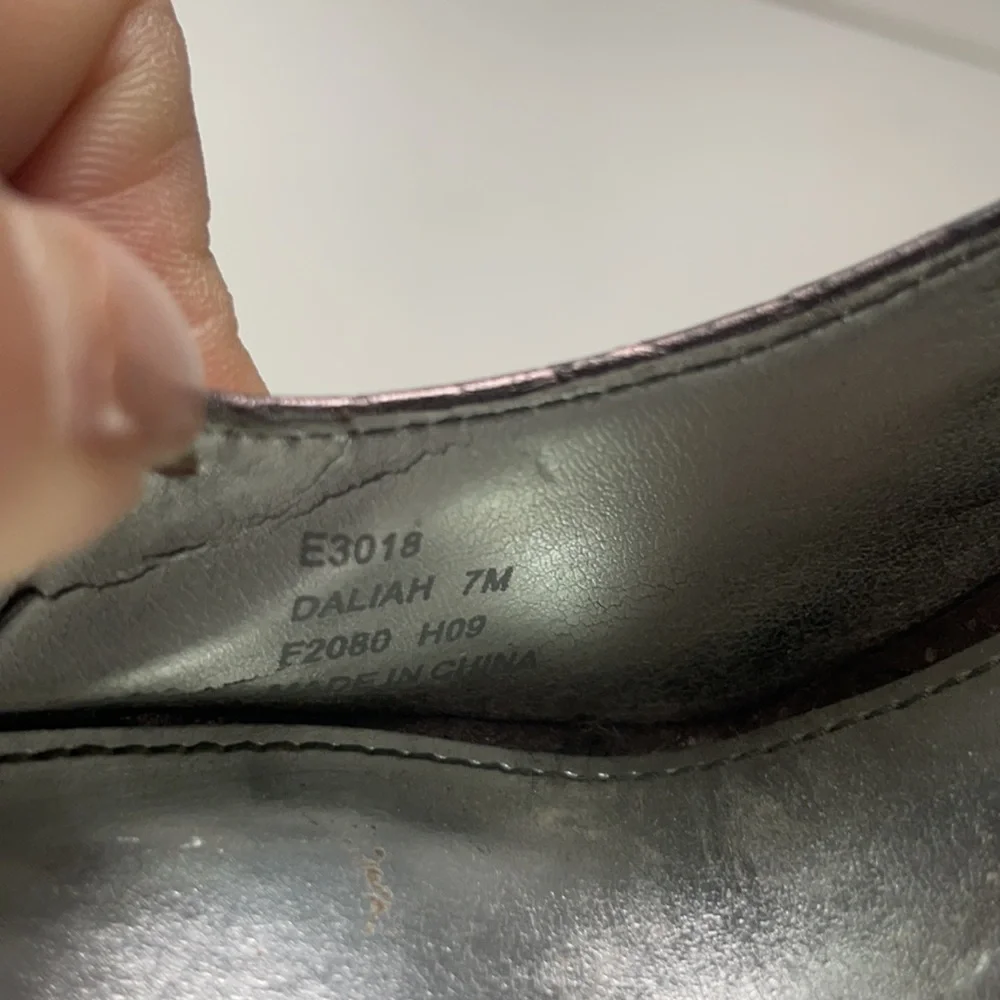 Calvin Klein Dahlia Metallic Peep Toe Heeled Platforms Size‎ 7M